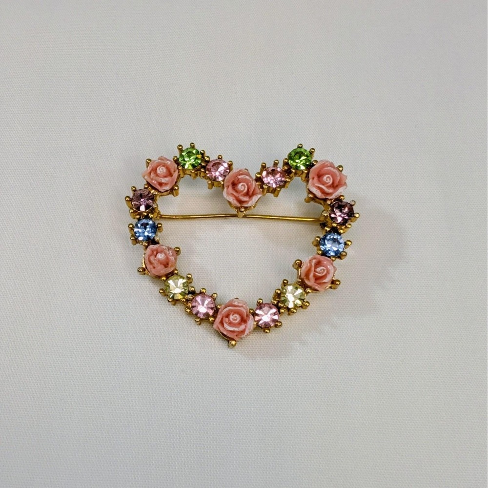 Vintage Avon Coquette Style Rose And Pastel Crystal Heart Brooch Pin 1.5" - Picture 3 of 7